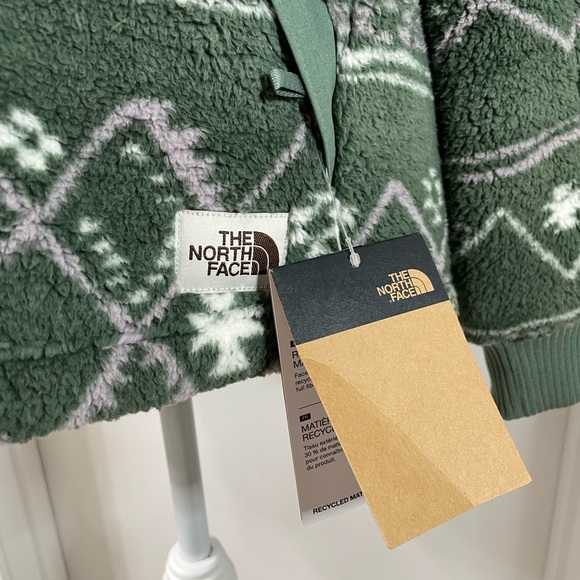 The North Face Women’s Zip Up Fleece, NWT, Sz M - Picture 2 of 6